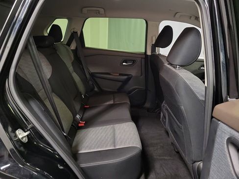 Used 2023 Nissan Rogue SV FWD image 24