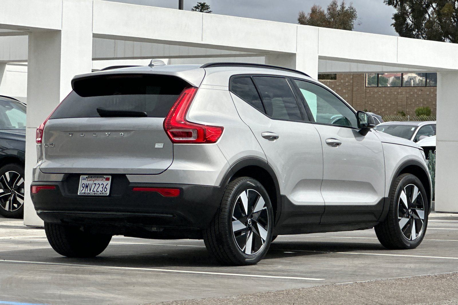 Certified 2024 Volvo XC40 Recharge Core w/ Protection Package Premier AWD/4WD image 4