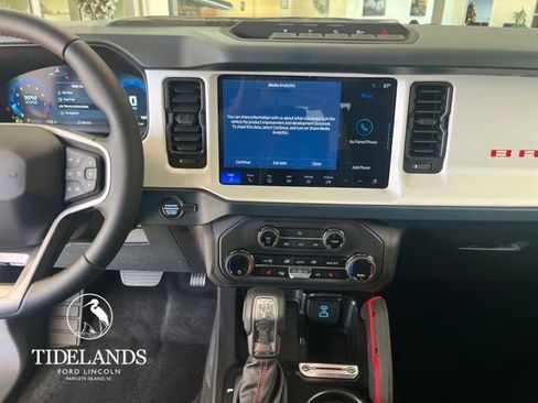 New 2025 Ford Bronco Heritage Edition image 20