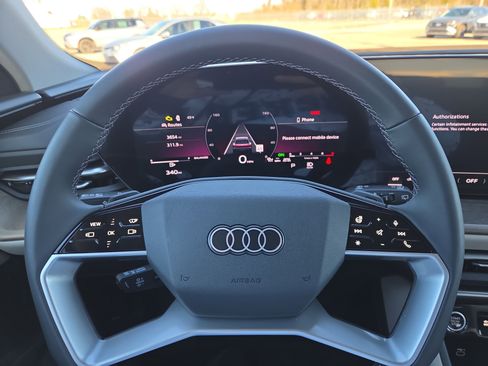 Used 2025 Audi Q5 Premium Plus w/ Premium Plus image 10