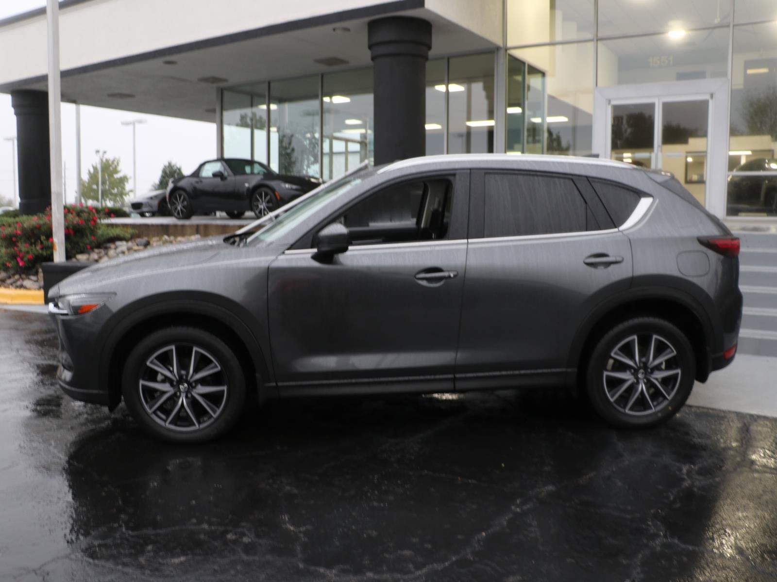 Used 2018 MAZDA CX-5 Grand Touring FWD image 2