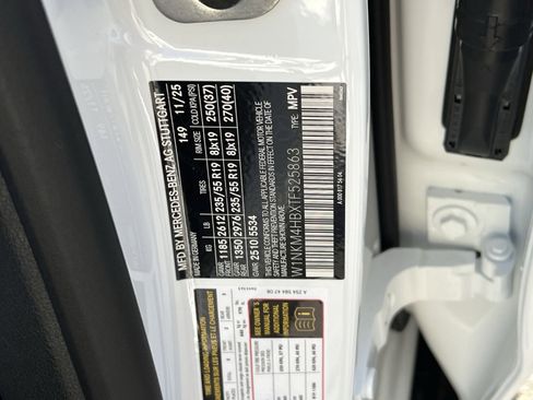 New 2026 Mercedes-Benz GLC 300 4MATIC image 35