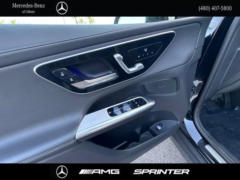 Used 2024 Mercedes-Benz GLC 300 image 13