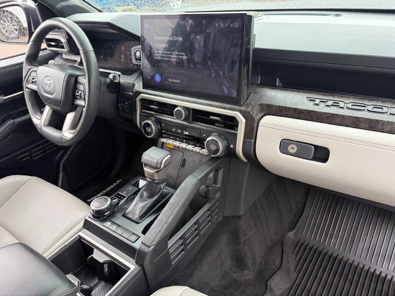 Used 2025 Toyota Tacoma Limited AWD/4WD image 12