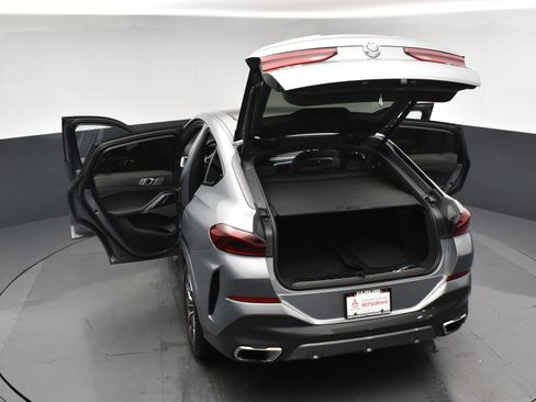 Used 2025 BMW X6 xDrive40i AWD/4WD image 23
