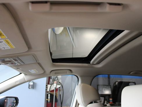 Used 2021 Honda CR-V EX-L image 23