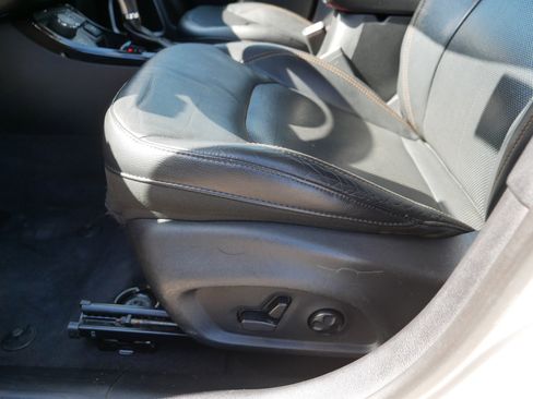 Used 2018 Jeep Compass Limited image 20