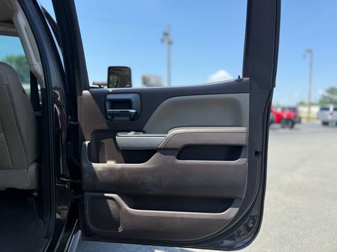 Used 2018 Chevrolet Silverado 2500 LTZ w/ Duramax Plus Package AWD/4WD image 30