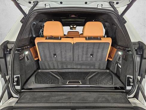 Certified 2024 BMW X7 xDrive40i w/ Executive Package image 6