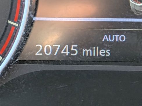 Used 2023 Nissan Rogue SV w/ SV Premium B Package image 22