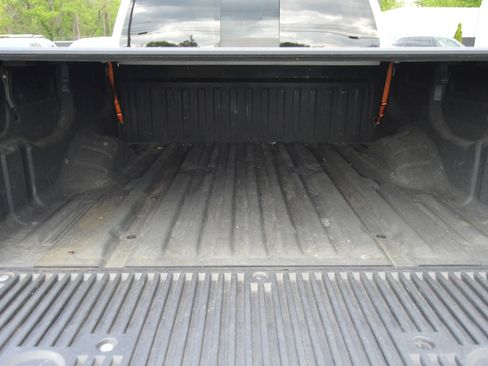 Used 2021 Nissan Titan S w/ S Utility Package RWD image 9