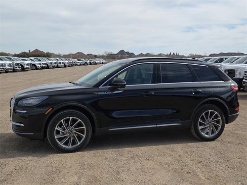 New 2026 Lincoln Corsair Premiere image 2