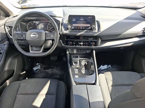 Used 2026 Nissan Rogue SV FWD image 17