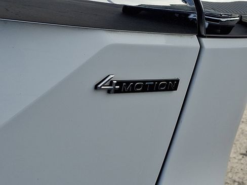 Certified 2024 Volkswagen Atlas SE image 28