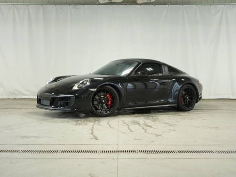 Certified 2018 Porsche 911 Targa 4 GTS image 1