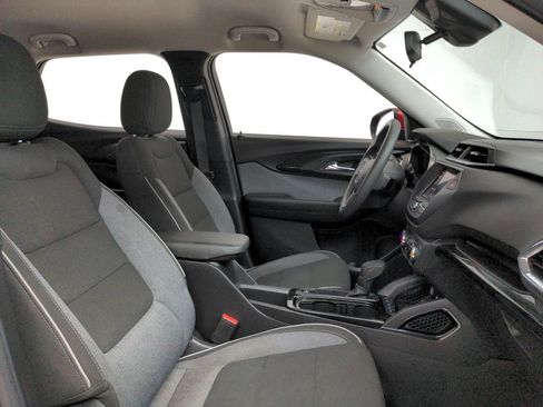 Used 2021 Chevrolet TrailBlazer LT AWD/4WD image 27