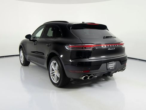 Certified 2021 Porsche Macan S AWD/4WD image 3