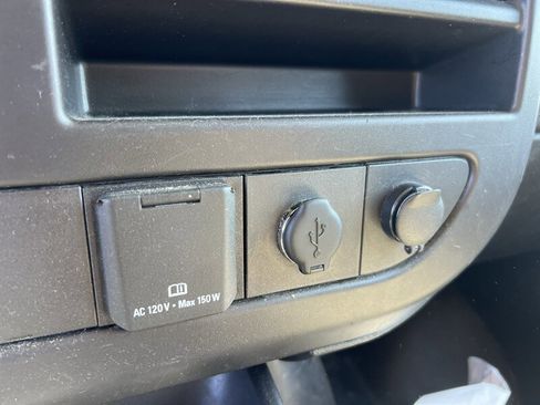 Used 2021 Chevrolet Express 2500 2500 w/ Driver Convenience Package image 29