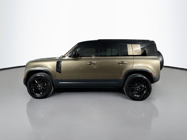 Certified 2024 Land Rover Defender 110 S AWD/4WD image 8