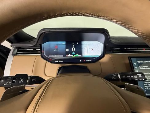 Used 2025 Land Rover Range Rover SE AWD/4WD image 20