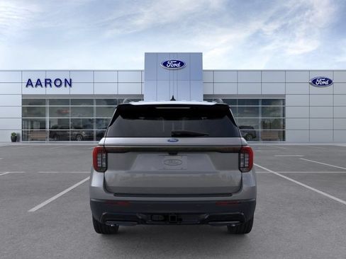 New 2025 Ford Explorer ST-Line w/ Premium Package RWD image 34