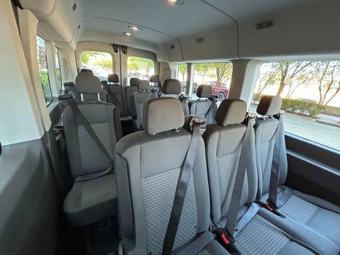 Used 2023 Ford Transit 350 XLT image 27