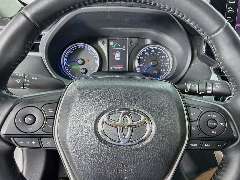Used 2021 Toyota Venza LE AWD/4WD image 15