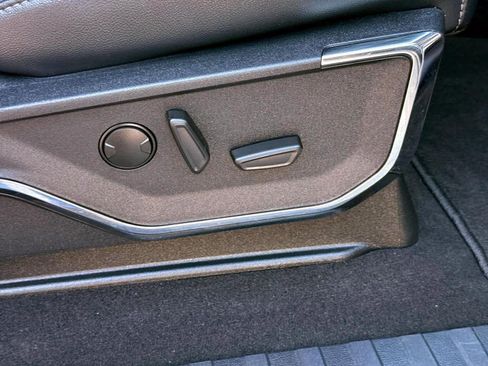 Used 2024 Ford F350 Lariat image 12