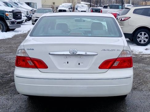 Used 2004 Toyota Avalon XLS image 4
