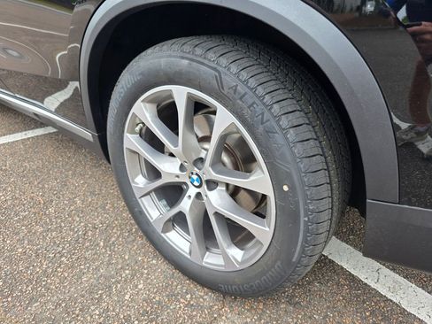 Used 2022 BMW X5 xDrive40i w/ Premium Package image 31