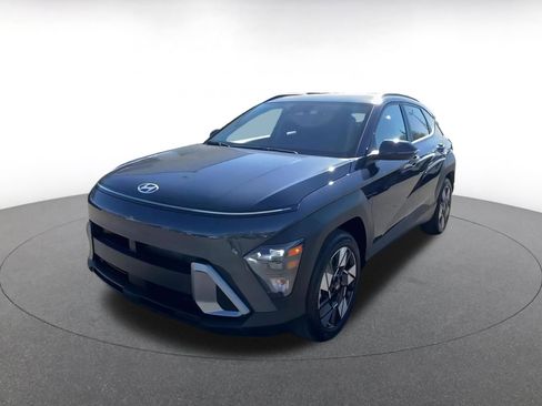 Used 2025 Hyundai Kona SEL image 7