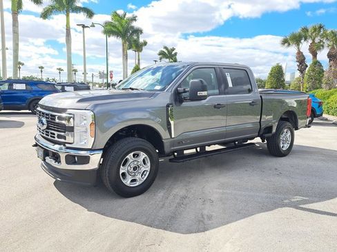 Certified 2025 Ford F250 XLT image 3