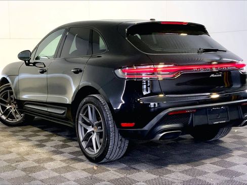 Used 2024 Porsche Macan image 3