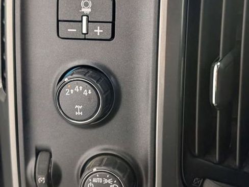 Used 2019 Chevrolet Silverado 2500 LTZ w/ Duramax Plus Package AWD/4WD image 16