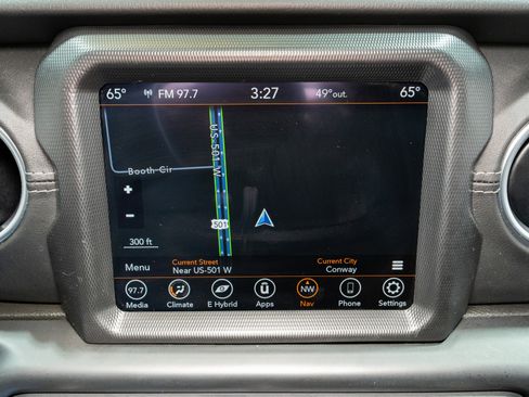 Used 2023 Jeep Wrangler Sahara image 15