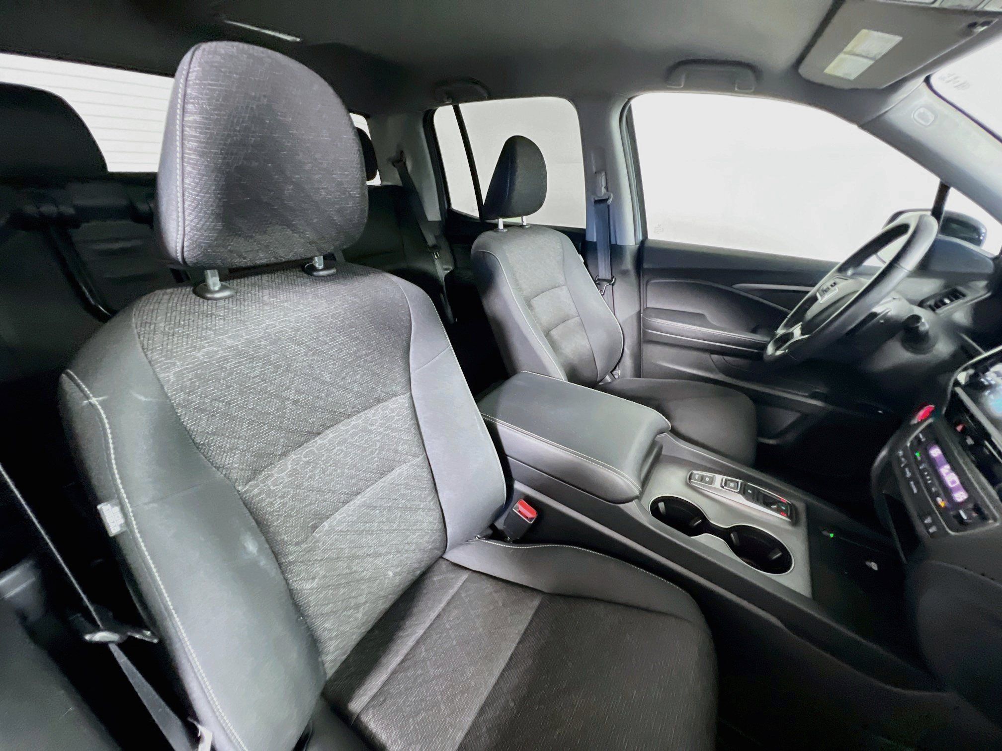 Used 2024 Honda Ridgeline Sport image 29