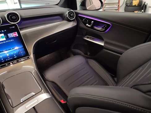 Certified 2026 Mercedes-Benz GLC 300 image 27