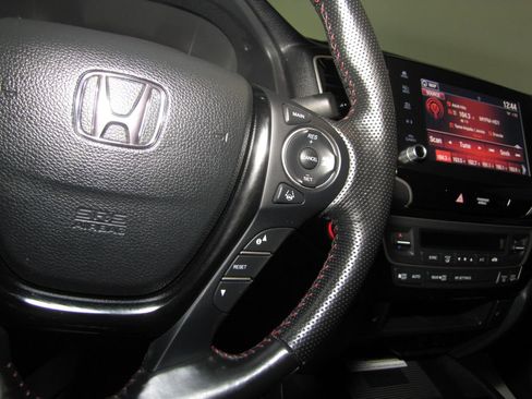 Used 2023 Honda Ridgeline Black Edition image 6