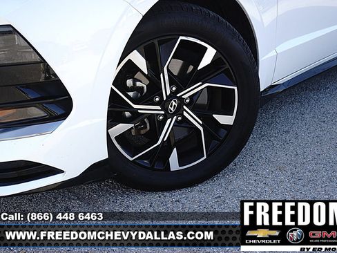 Used 2025 Hyundai Sonata SEL FWD image 44