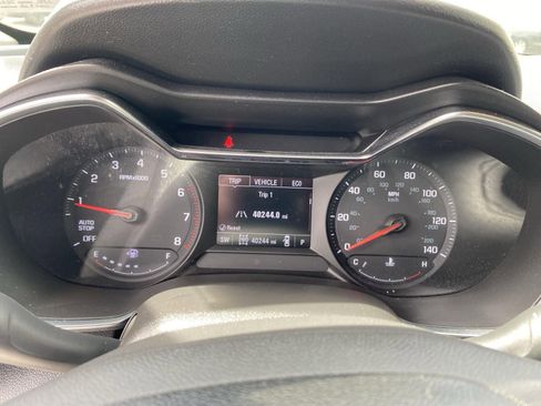 Used 2022 Chevrolet TrailBlazer LT AWD/4WD image 34