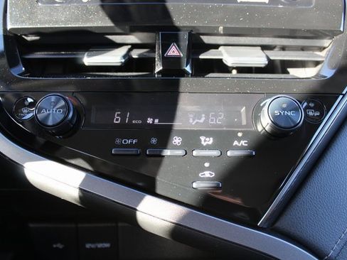 Used 2023 Toyota Camry SE image 15