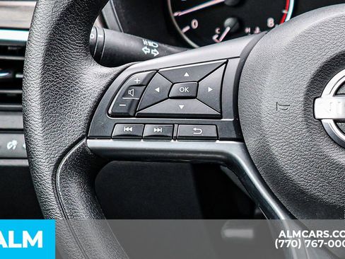 Used 2025 Nissan Altima 2.5 SV FWD image 33