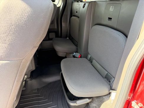 Used 2018 Nissan Frontier S RWD image 13