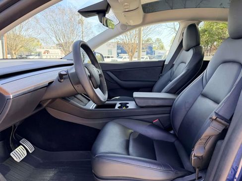 Used 2022 Tesla Model Y Performance image 19