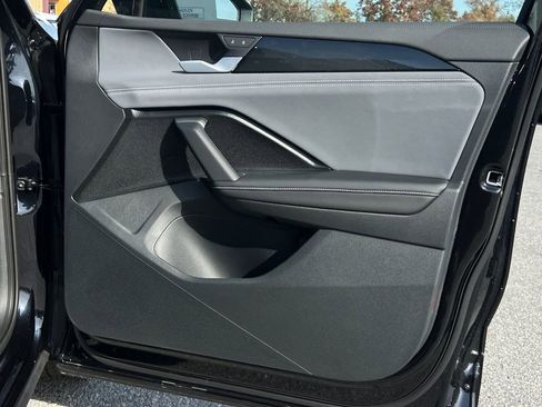 New 2026 Volkswagen Tiguan SE R-Line image 9