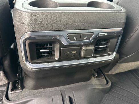 Used 2021 Chevrolet Silverado 1500 High Country w/ Technology Package AWD/4WD image 12