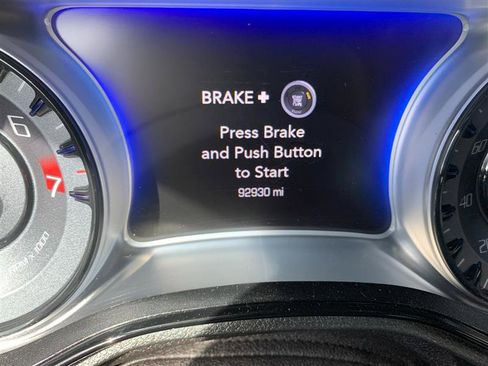 Used 2018 Chrysler 300 S image 26