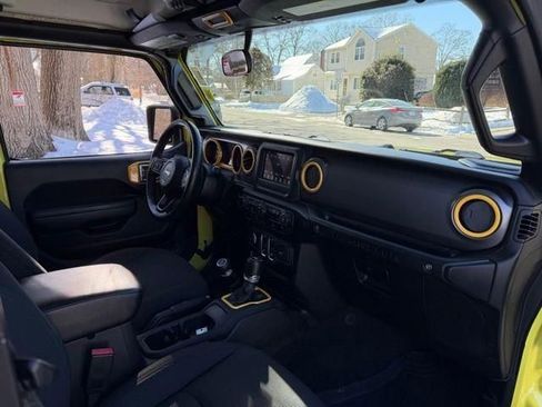 Used 2022 Jeep Wrangler Willys image 10
