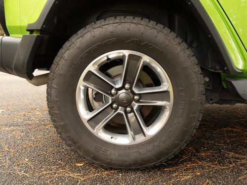 Used 2019 Jeep Wrangler Unlimited Sahara w/ Uconnect 4C Nav & Sound Group image 42