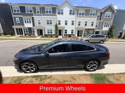 Used 2019 Chevrolet Malibu RS FWD image 4